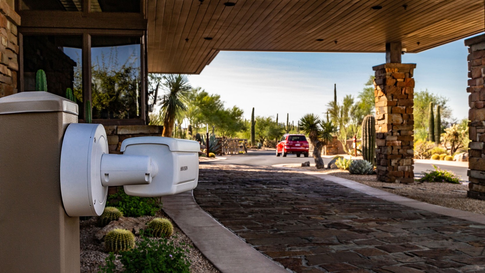 Best commercial security cameras for Phoenix Arizona businesses, installed by ParkPro